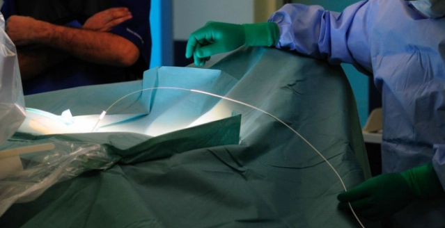 瑞波光電發布25W 1470nm和1550nm巴條新品